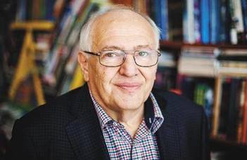 A TáTK professor emeritusa, Kolosi Tamás az
